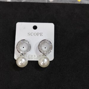 Luxe Pearl Halo Studs